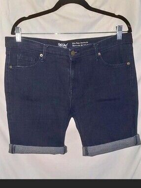 Vintage Denim Shorts Women's Shorts Size 14 Bermuda Shorts Mossimo Supply Co